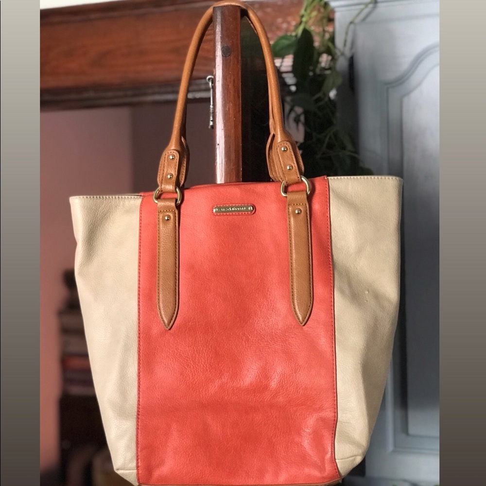 Liz Claiborne shoulder bag /purse 🧡